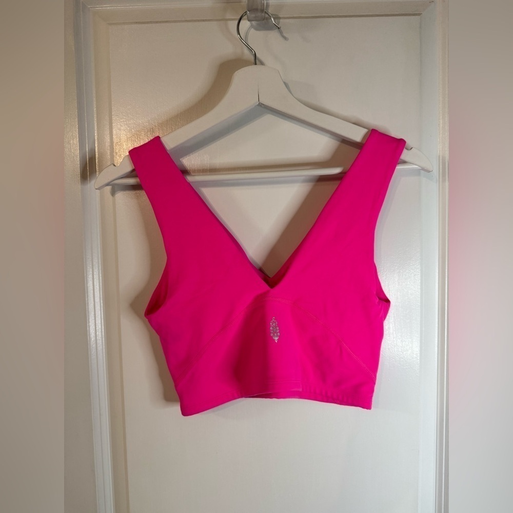 NWOT Free People Movement Hot Pink Never Better Crop Cami Bra - Size Small - Picture 2 of 6